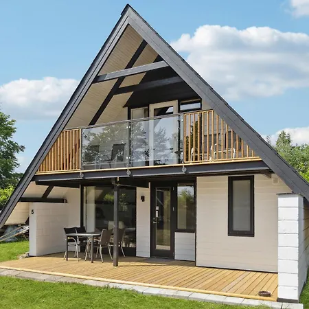 Holiday home Beautiful In With Kitchen
